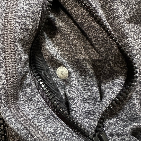 Lululemon Zip and Leggings Set - Picture 10 of 15